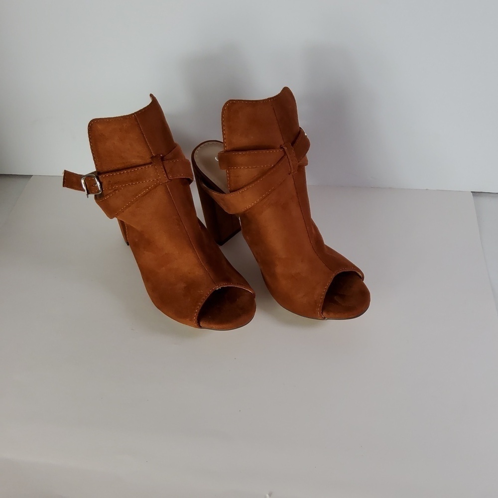SHe&IN Peep Toe Faux Sued Women's  Heels  Tan Size 42/10